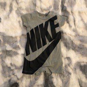 NIKE one piece✔️